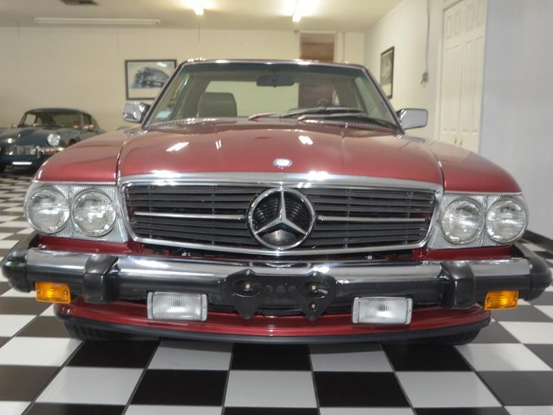1989 Mercedes Benz 560 photo 3