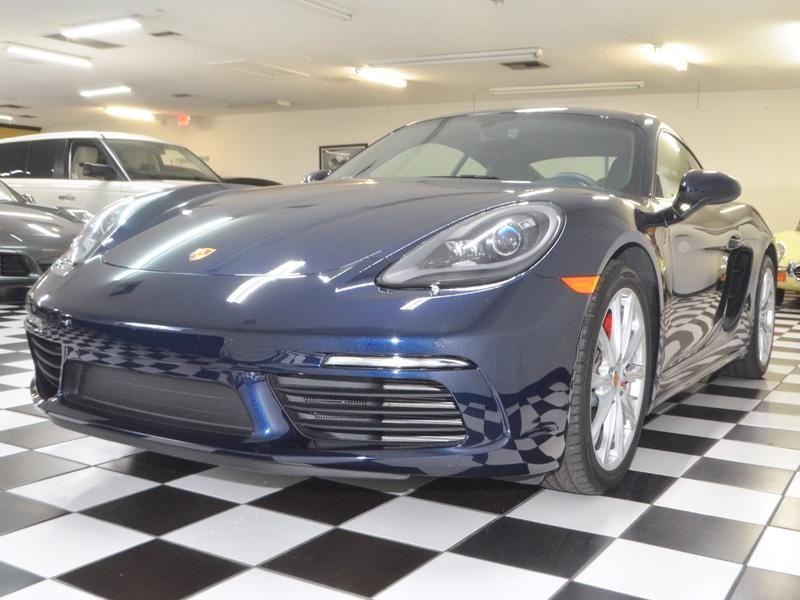 2019 Porsche Cayman S photo 4