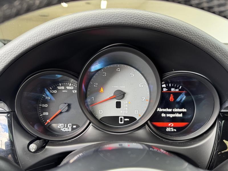 2016 PORSCHE MACAN S