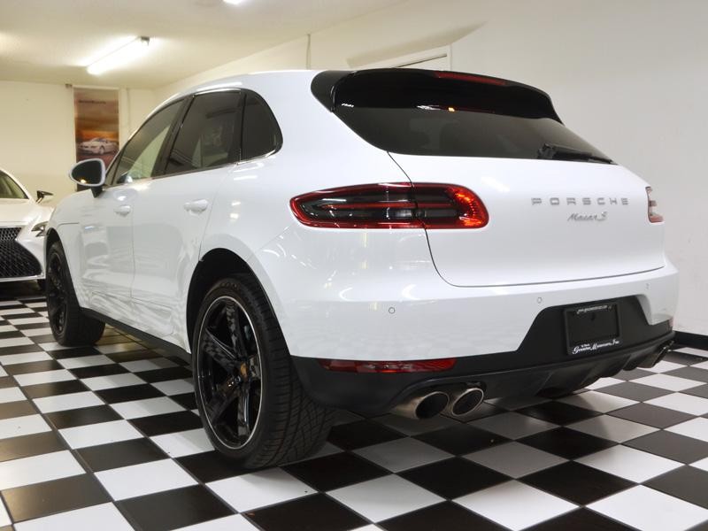2016 PORSCHE MACAN S