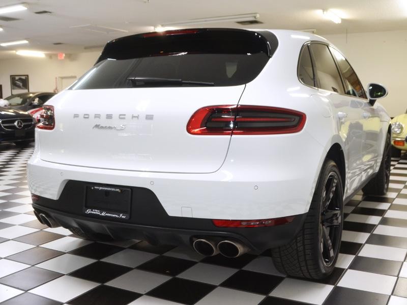 2016 PORSCHE MACAN S