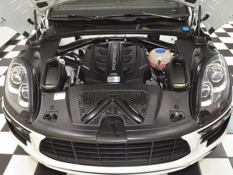 2016 PORSCHE MACAN S