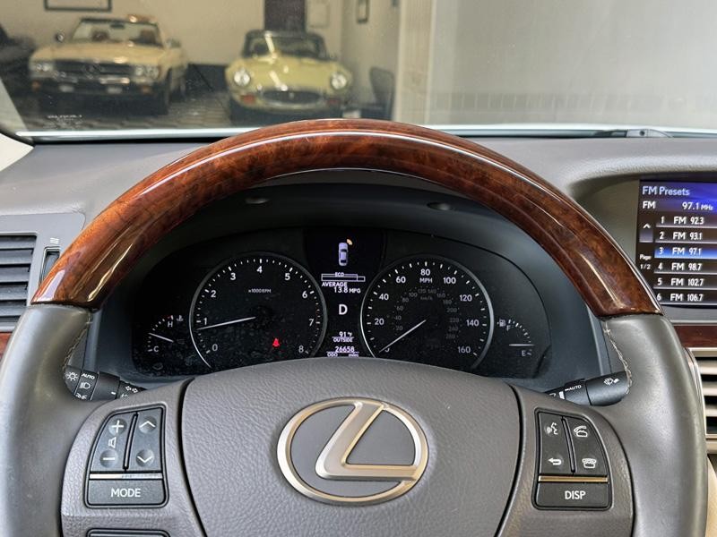 2017 LEXUS LS 460