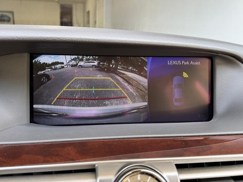 2017 LEXUS LS 460