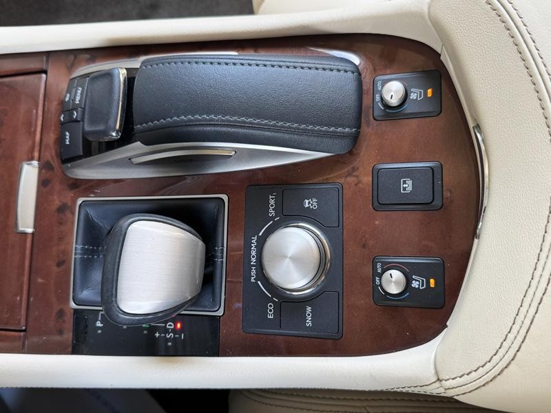 2017 LEXUS LS 460