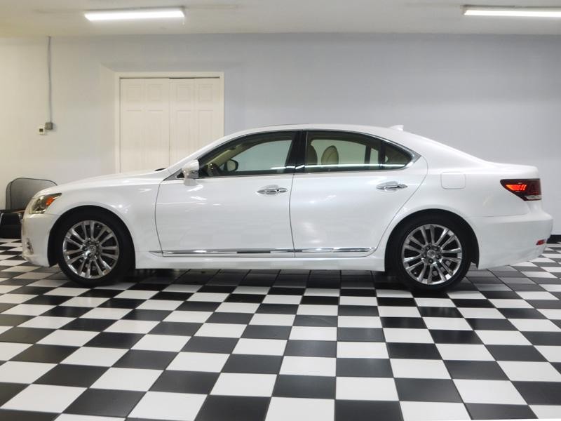 2017 LEXUS LS 460