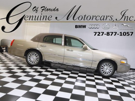2004 Lincoln Town Car