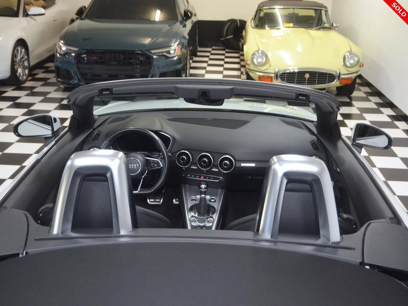 2019 AUDI TT ROADSTER Base