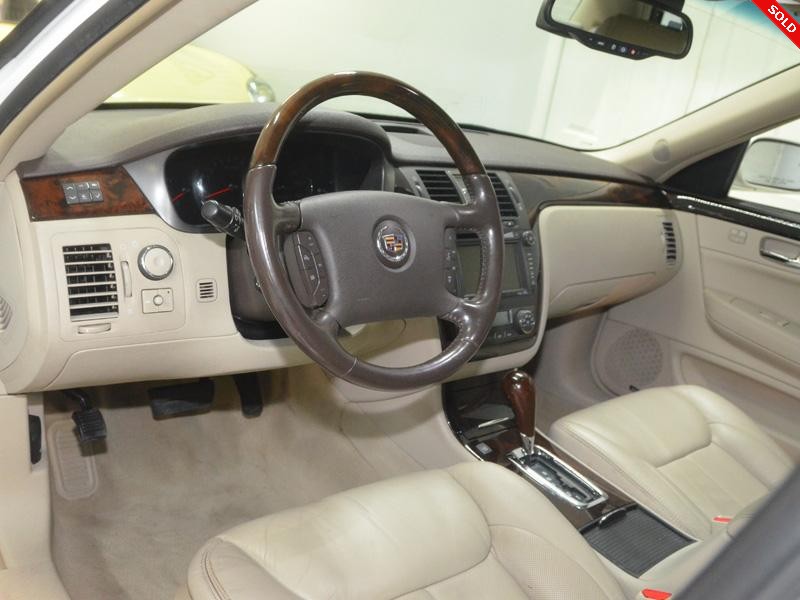 2011 CADILLAC DTS PREMIUM COLLECTION