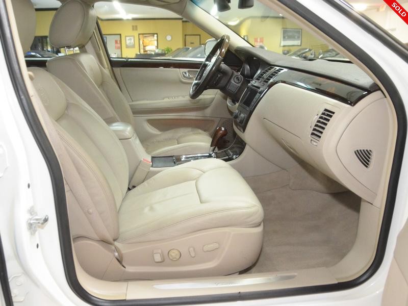 2011 CADILLAC DTS PREMIUM COLLECTION