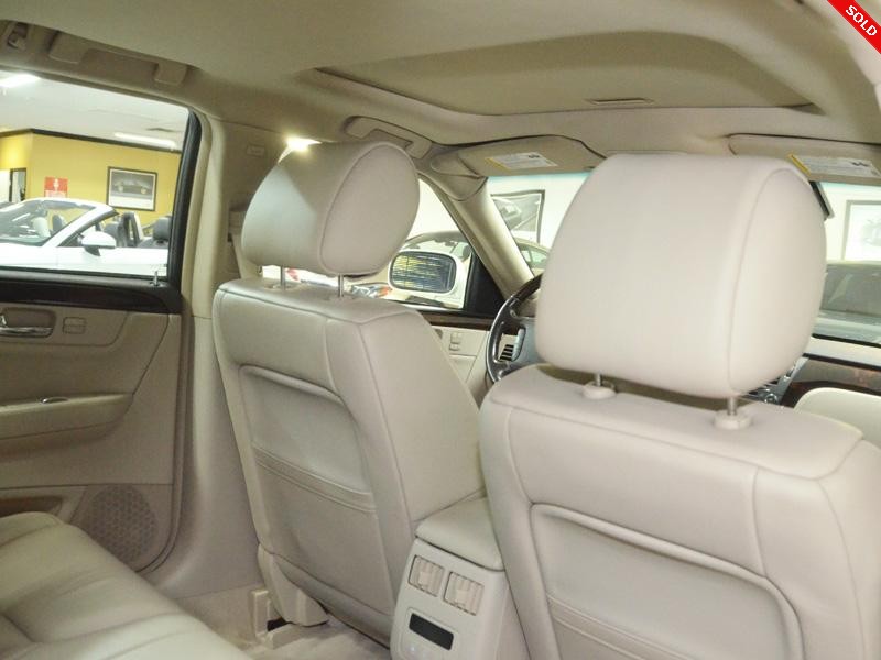 2011 CADILLAC DTS PREMIUM COLLECTION