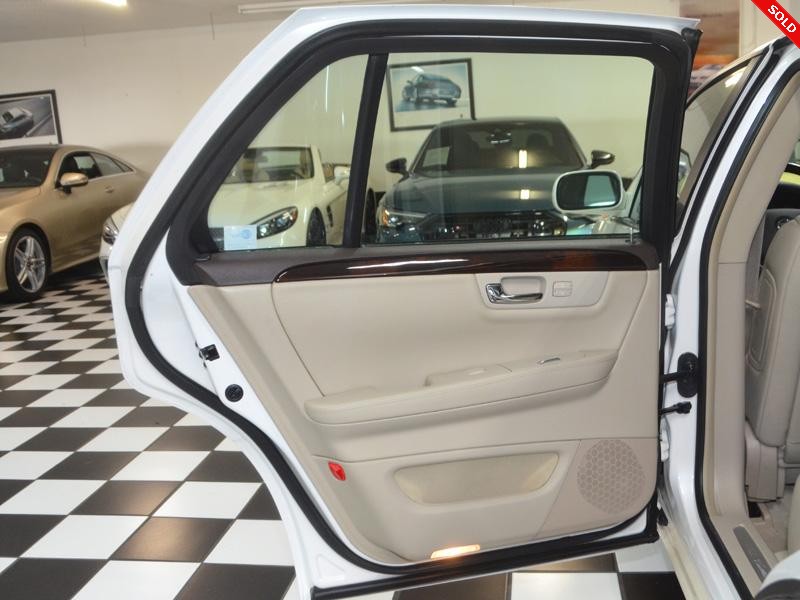 2011 CADILLAC DTS PREMIUM COLLECTION