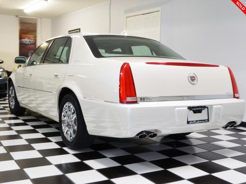 2011 CADILLAC DTS PREMIUM COLLECTION