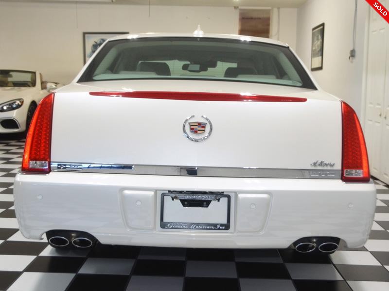 2011 CADILLAC DTS PREMIUM COLLECTION