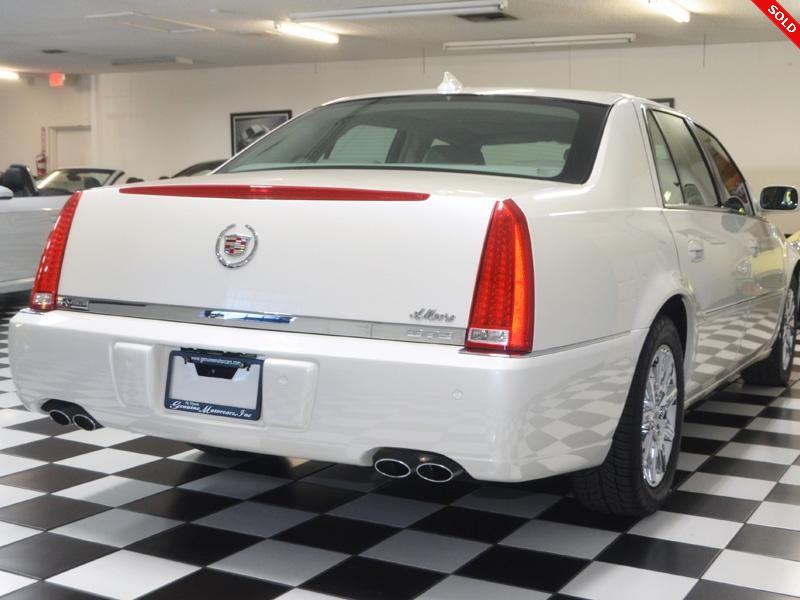 2011 CADILLAC DTS PREMIUM COLLECTION